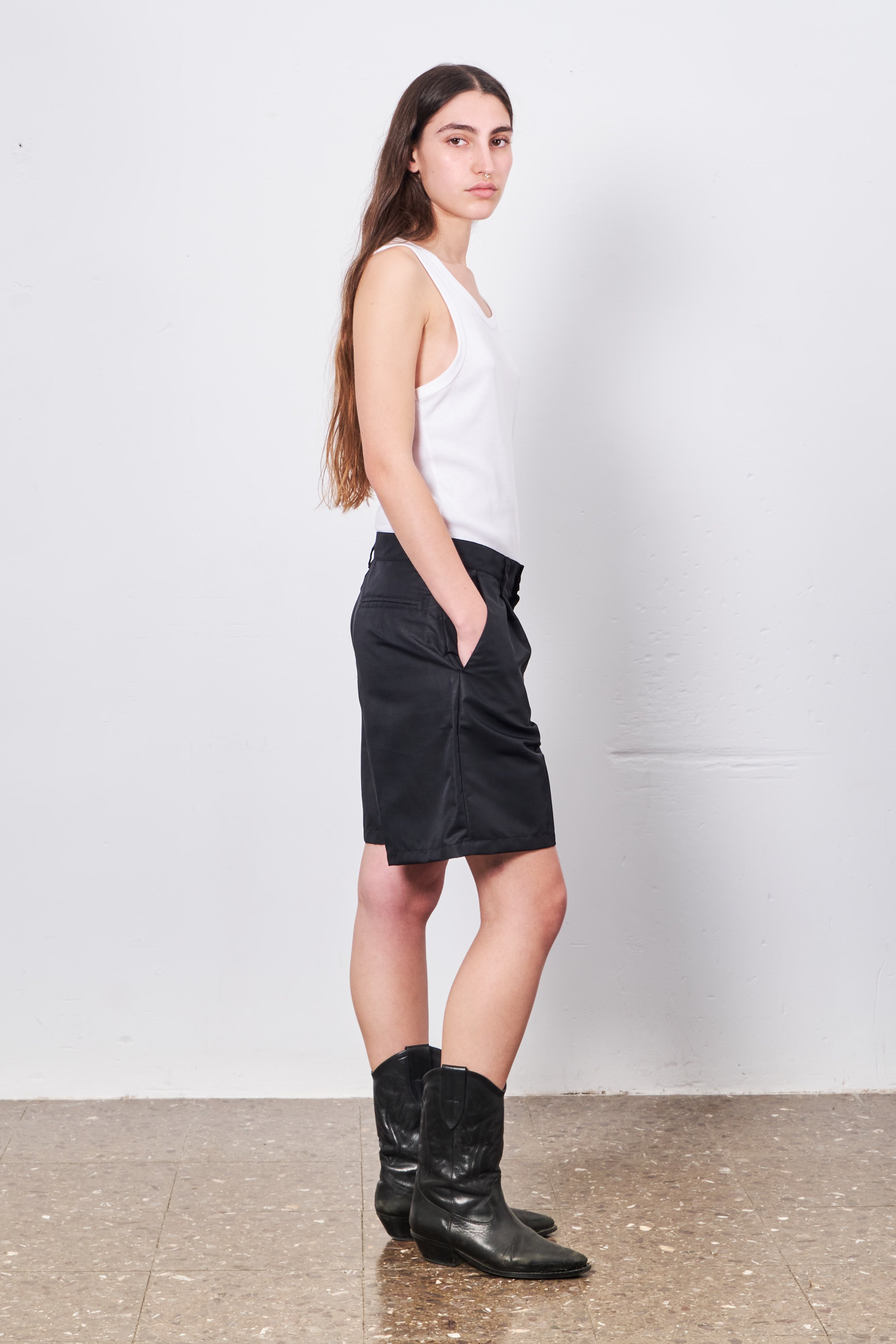 BLACK TAILORING BERMUDAS 